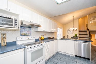 1 Hunter Road, Orangeville