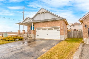 1 Hunter Road, Orangeville