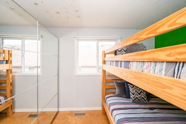 1 Hunter Road, Orangeville