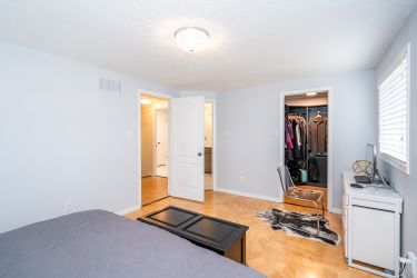 1 Hunter Road, Orangeville