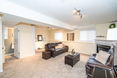 1 Hunter Road, Orangeville