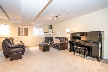 1 Hunter Road, Orangeville
