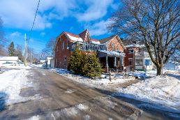 120 First Avenue East, Shelburne, Ontario