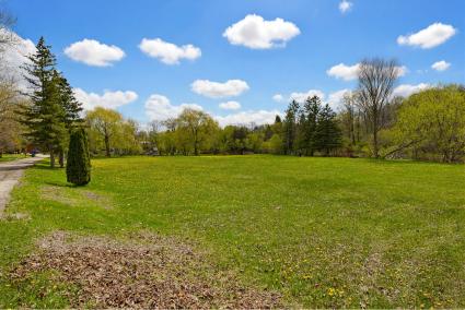 13 Old Pavillion Road, Caledon