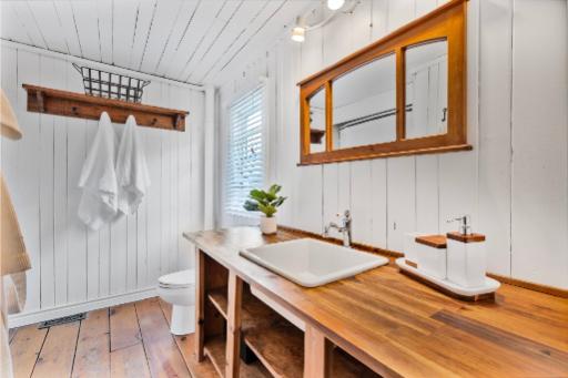 17329 Shaws Creek Road, Caledon