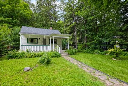 18 Cottage Road, Mono
