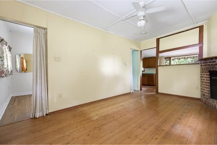 18 Cottage Road, Mono