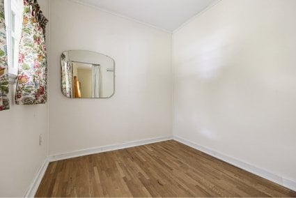 18 Cottage Road, Mono