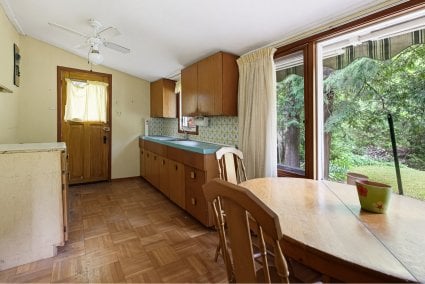 18 Cottage Road, Mono