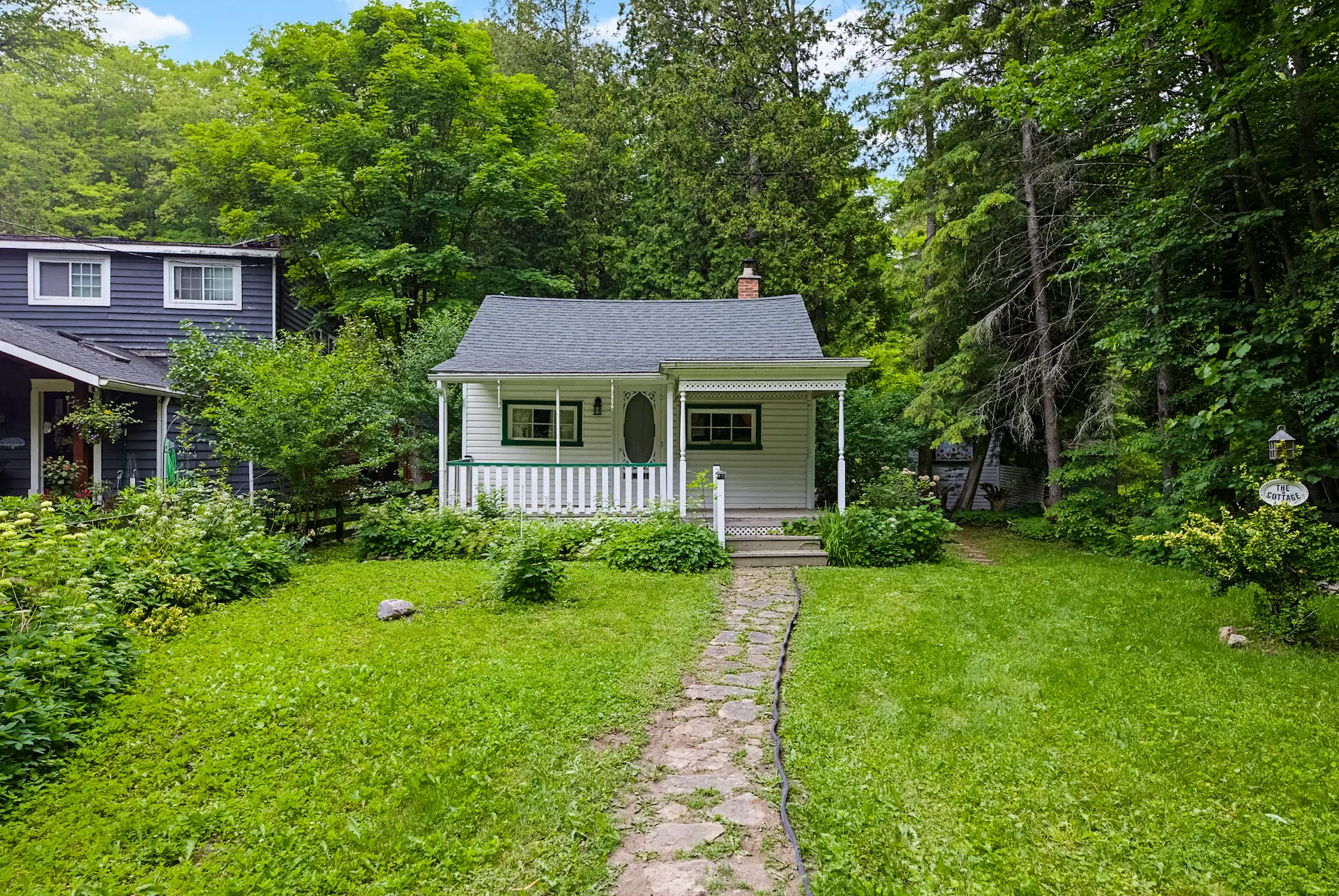 18 Cottage Road, Mono