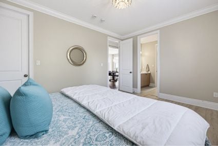 19 Skelton Street, Mono