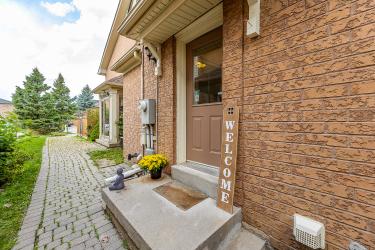 198 Pressed Brick Drive, Brampton