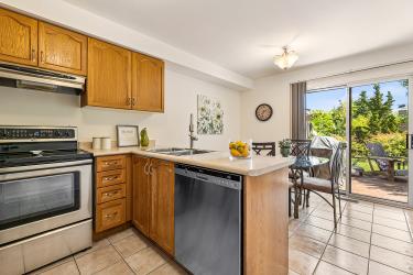 198 Pressed Brick Drive, Brampton