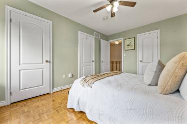 198 Pressed Brick Drive, Brampton