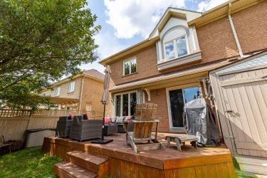 198 Pressed Brick Drive, Brampton