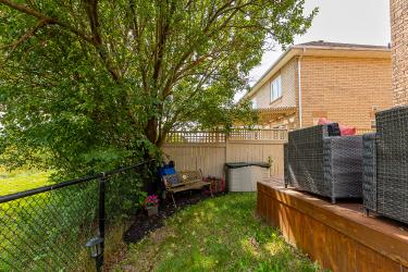 198 Pressed Brick Drive, Brampton