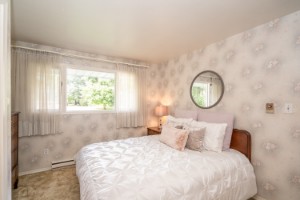 221 Victoria Street E, Southgate, Ontario