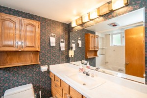 221 Victoria Street E, Southgate, Ontario