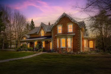 282398 County Road 10, Grand Valley