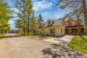 282398 County Road 10, Grand Valley