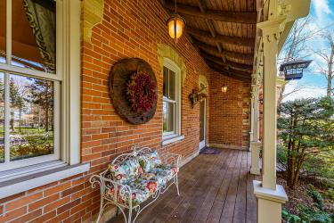 282398 County Road 10, Grand Valley