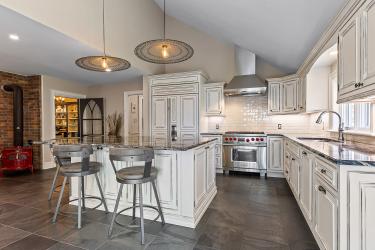 282398 County Road 10, Grand Valley