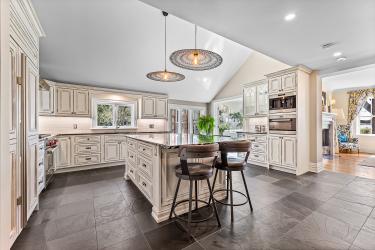 282398 County Road 10, Grand Valley