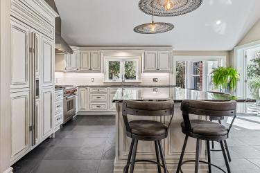 282398 County Road 10, Grand Valley