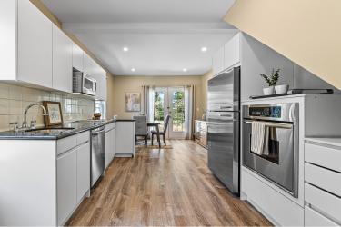 282398 County Road 10, Grand Valley