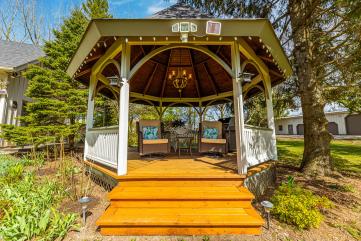 282398 County Road 10, Grand Valley