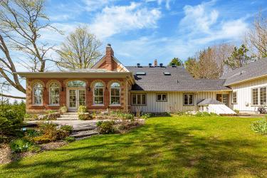 282398 County Road 10, Grand Valley