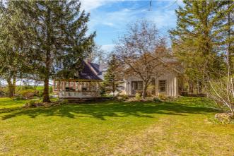 282398 County Road 10, Grand Valley