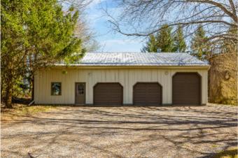282398 County Road 10, Grand Valley