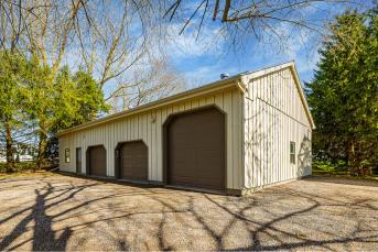 282398 County Road 10, Grand Valley