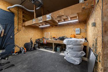 282398 County Road 10, Grand Valley
