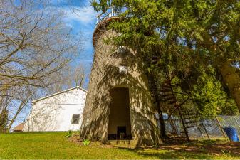 282398 County Road 10, Grand Valley