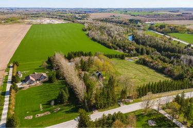 282398 County Road 10, Grand Valley