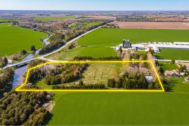 282398 County Road 10, Grand Valley