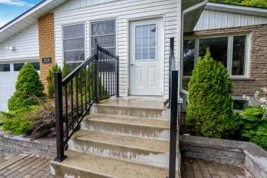 304 Victoria Street E, Southgate, Ontario