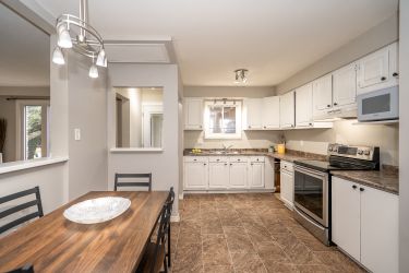 304 Victoria Street E, Southgate, Ontario