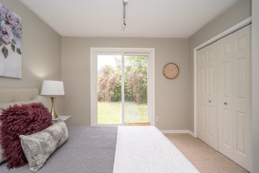304 Victoria Street E, Southgate, Ontario
