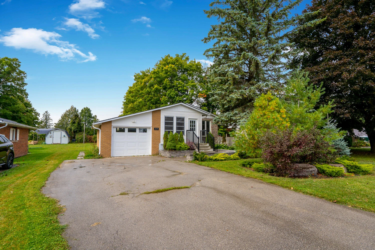 304 Victoria Street E, Southgate, Ontario