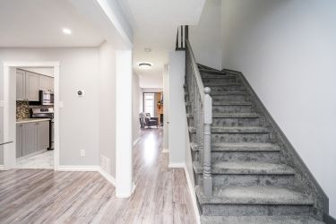 352 Jay Crescent Orangeville, Ontario