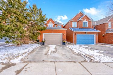 352 Jay Crescent Orangeville, Ontario