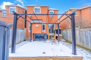 352 Jay Crescent Orangeville, Ontario