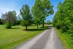 425425 25th Sideroad Amaranth