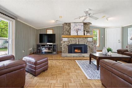 55 County Rd 16 Veterans Way N, Orangeville