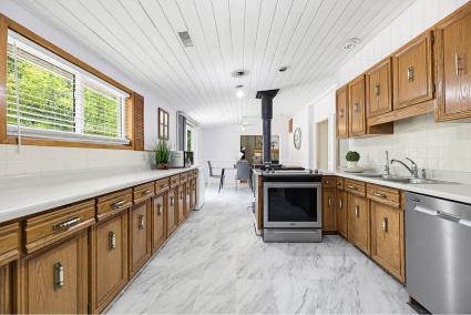 55 County Rd 16 Veterans Way N, Orangeville