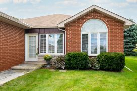 652 Canfield Place, Shelburne