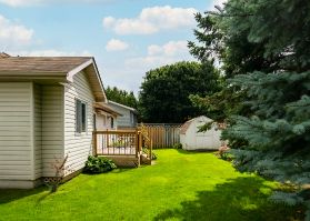 652 Canfield Place, Shelburne